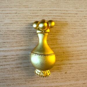 INCA golden brooch from Colombia.